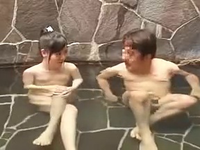 娘が超どストライク！ だから嫁にバレないよう、かつ自然に娘とヤリたい！さらに娘の方から私とヤリたがって、バレた時の責任を軽くしたいので、とりあえず娘に勃起したチ○ポを見せつけたら…。3 タイトル画像