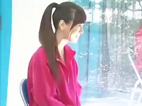 女子大生がマジックミラー号に初乗車 日焼けと筋肉で引き締まった美尻を性感マッサージ 敏感になった部活っ娘は4回イッて失禁…流されて生ハメ・戸惑いながらも初中出し！2 タイトル画像